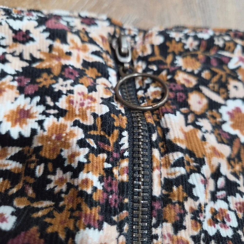Arizona Jean Co Floral Corduroy Mini Skirt Front Zip Brown Tan Size 11
